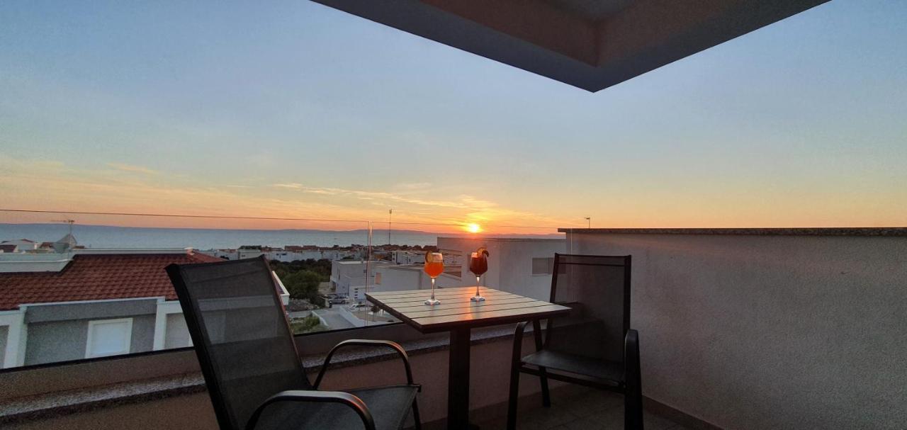 נובליה Seahorse Luxury Apartment With Pool And Sea View מראה חיצוני תמונה