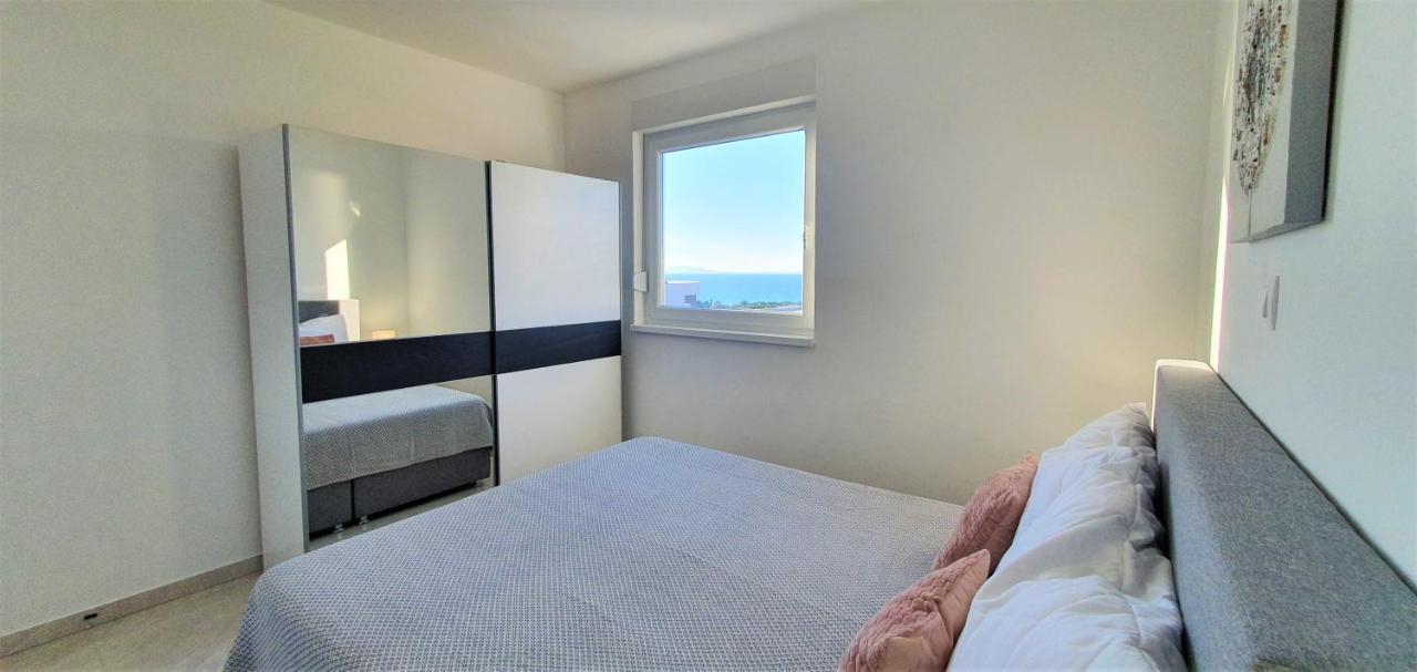 נובליה Seahorse Luxury Apartment With Pool And Sea View מראה חיצוני תמונה