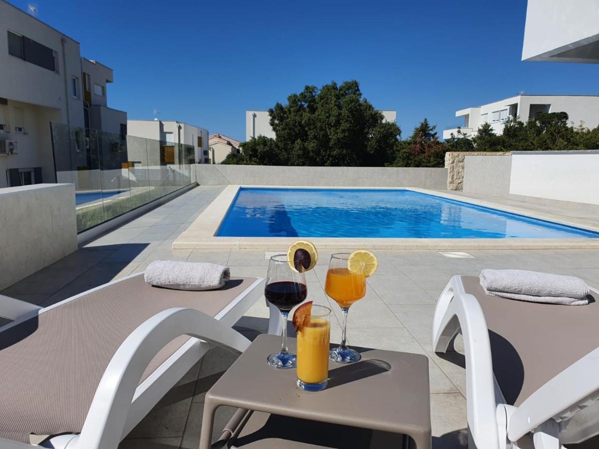 נובליה Seahorse Luxury Apartment With Pool And Sea View מראה חיצוני תמונה