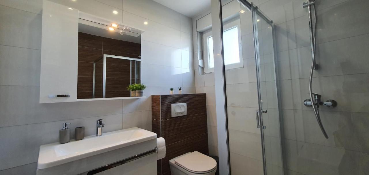 נובליה Seahorse Luxury Apartment With Pool And Sea View מראה חיצוני תמונה